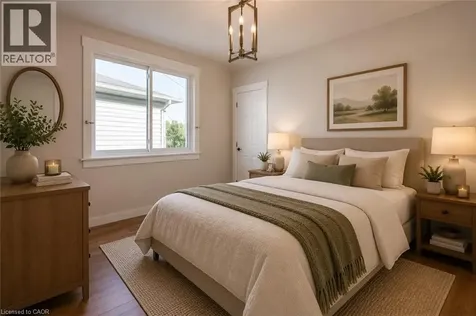 204 Glow Avenue Hamilton ON L8H 3W5