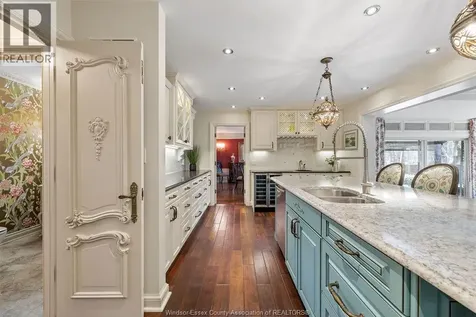 1255 Tanglewood Court Lasalle ON N9J 2K2
