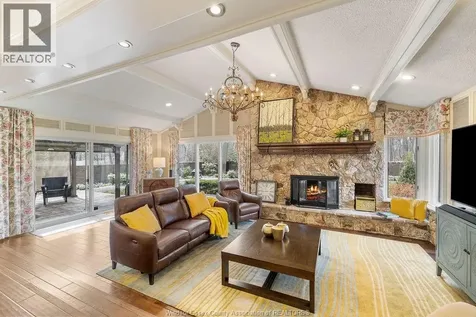 1255 Tanglewood Court Lasalle ON N9J 2K2