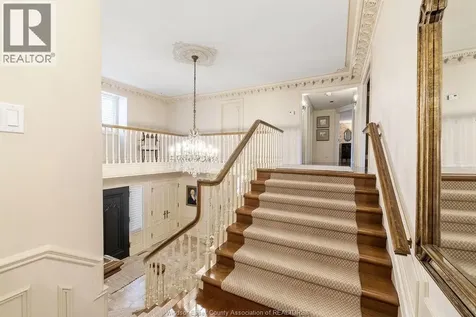 1255 Tanglewood Court Lasalle ON N9J 2K2