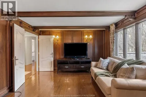 1255 Tanglewood Court Lasalle ON N9J 2K2