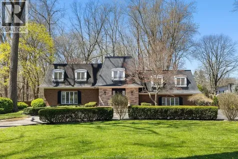 1255 Tanglewood Court Lasalle ON N9J 2K2