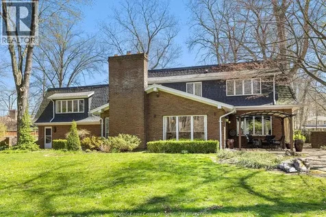 1255 Tanglewood Court Lasalle ON N9J 2K2