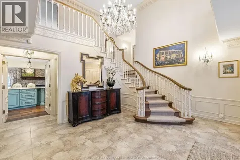 1255 Tanglewood Court Lasalle ON N9J 2K2