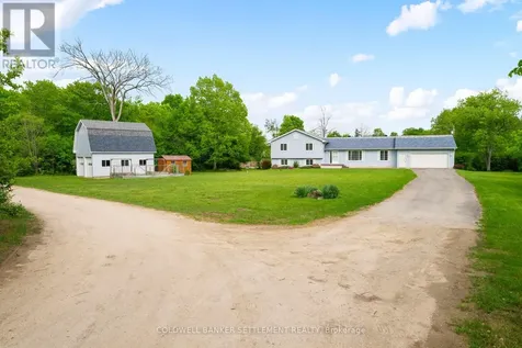 42 Berry Park Lane Rideau Lakes ON K0G 1L0