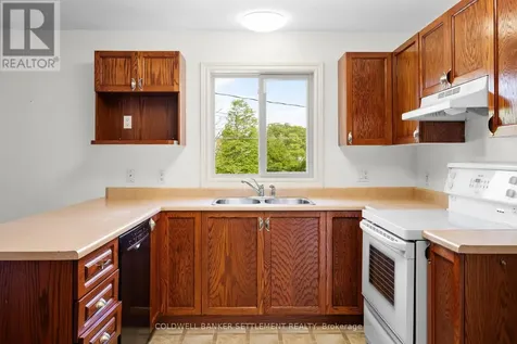 42 Berry Park Lane Rideau Lakes ON K0G 1L0
