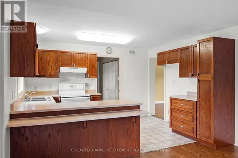42 Berry Park Lane Rideau Lakes ON K0G 1L0