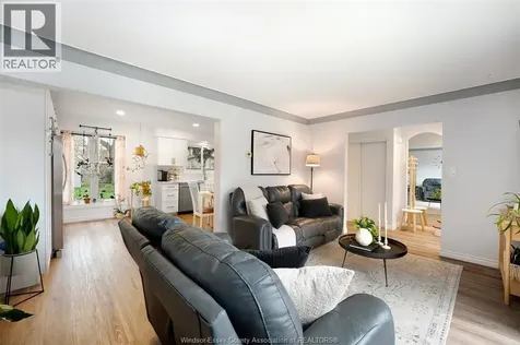 3581 Wolfe Court Windsor ON N9C 1X2