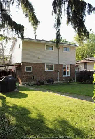 3581 Wolfe Court Windsor ON N9C 1X2