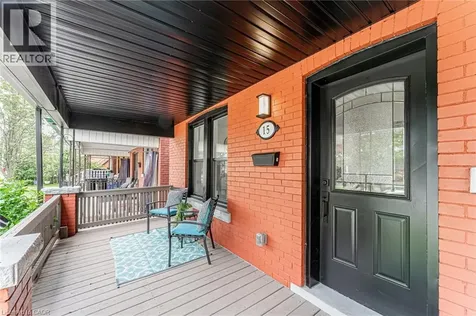 15 Barnesdale Avenue North Hamilton ON L8L 6R4