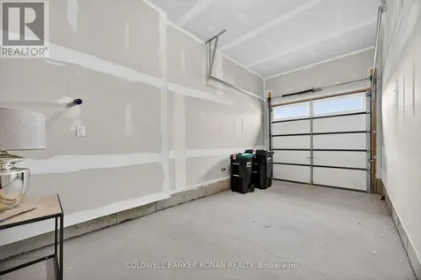 29 Milady Crescent Barrie ON L9J 0X3