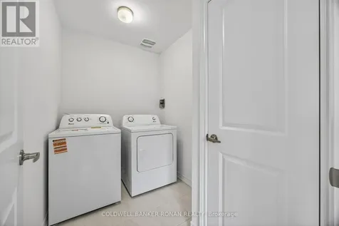 29 Milady Crescent Barrie ON L9J 0X3
