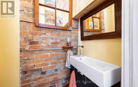 7 Third Avenue Orangeville ON L9W 1G8