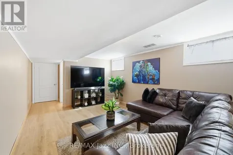 1 Cooper Court Brighton ON K0K 1H0