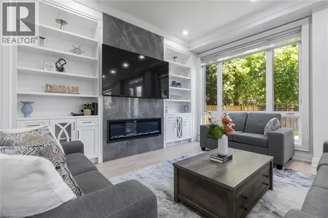 455 Samford Place Oakville ON L6L 4E7