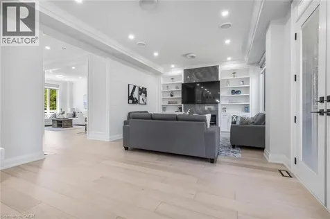 455 Samford Place Oakville ON L6L 4E7