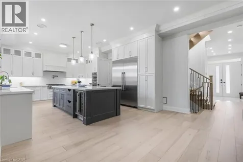 455 Samford Place Oakville ON L6L 4E7