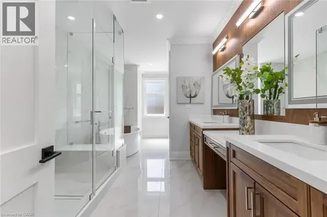 455 Samford Place Oakville ON L6L 4E7