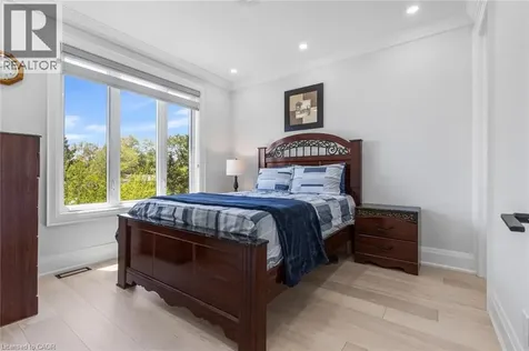 455 Samford Place Oakville ON L6L 4E7