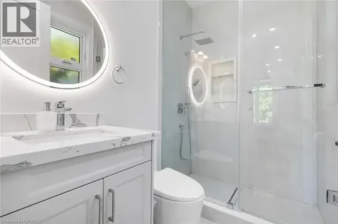 455 Samford Place Oakville ON L6L 4E7