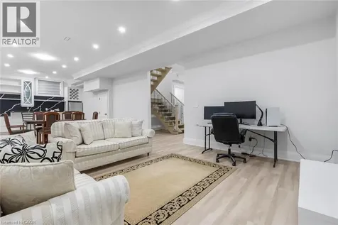 455 Samford Place Oakville ON L6L 4E7