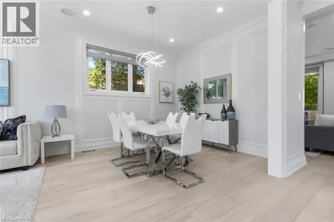 455 Samford Place Oakville ON L6L 4E7
