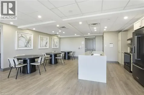 101 Shoreview Place Stoney Creek ON L8E 0K2