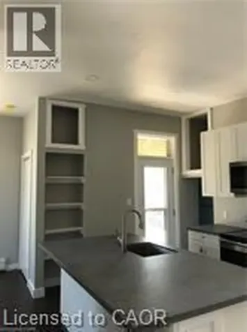 552 7th Avenue Hanover ON N4N 2J7