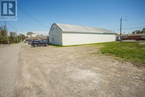 182 & 184 Main Street Thessalon ON P0R 1L0