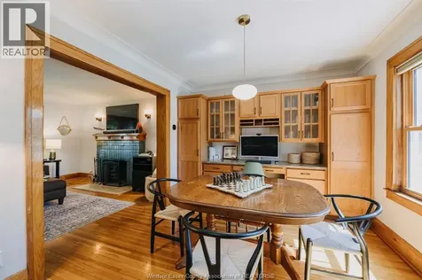 1249 Moy Avenue Windsor ON N8X 4S4