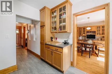 1249 Moy Avenue Windsor ON N8X 4S4