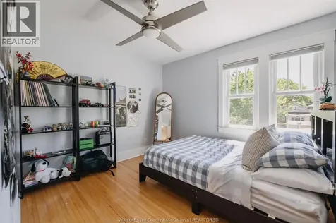 1249 Moy Avenue Windsor ON N8X 4S4