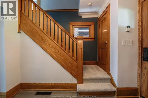 1249 Moy Avenue Windsor ON N8X 4S4