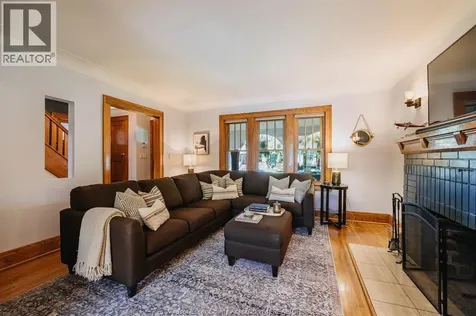 1249 Moy Avenue Windsor ON N8X 4S4