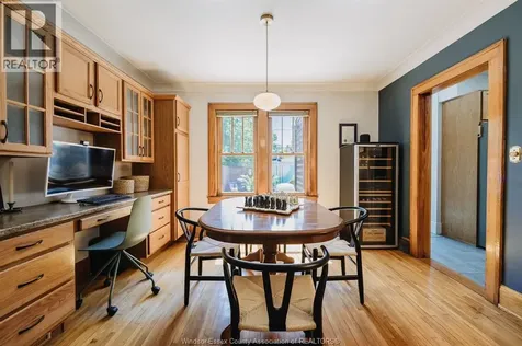 1249 Moy Avenue Windsor ON N8X 4S4