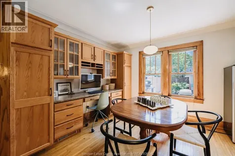 1249 Moy Avenue Windsor ON N8X 4S4