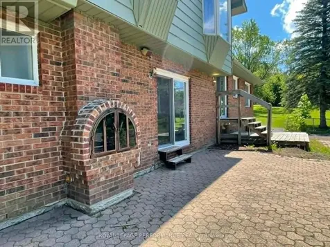 3494 Marydale Avenue South Stormont ON K6K 1N9