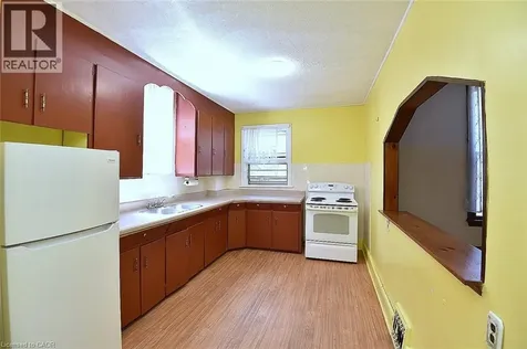 70 Ray Street South Hamilton ON L8P 3V6