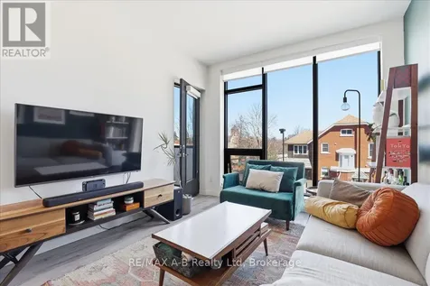 690 King Street West Kitchener ON N2G 0B9