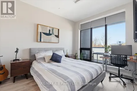 690 King Street West Kitchener ON N2G 0B9