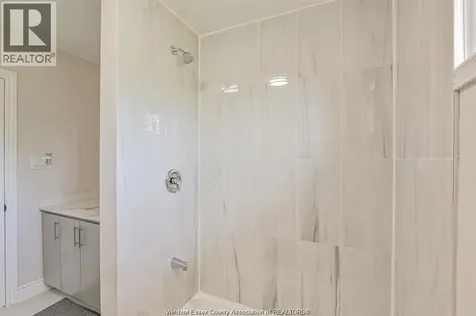 262 Cotterie Park Leamington ON N0P 2P0