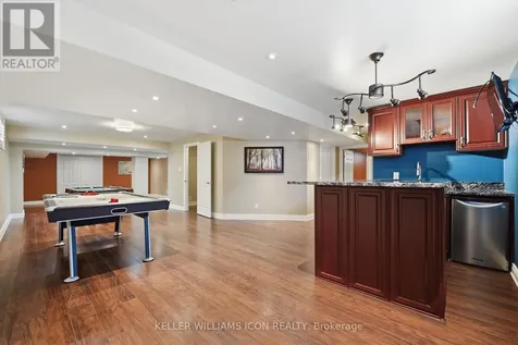 246 Madhu Crescent Ottawa ON K2C 4J3
