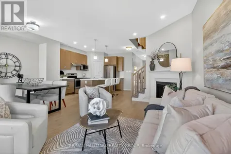737 Maverick Crescent Ottawa ON K2S 2X1