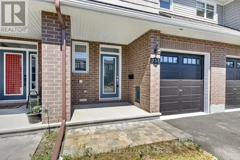 737 Maverick Crescent Ottawa ON K2S 2X1