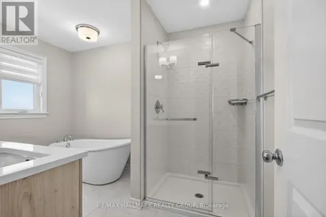 737 Maverick Crescent Ottawa ON K2S 2X1