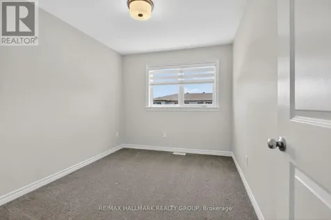 737 Maverick Crescent Ottawa ON K2S 2X1