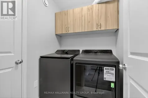 737 Maverick Crescent Ottawa ON K2S 2X1