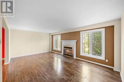 8 Mannington Court Ottawa ON K2J 4A1