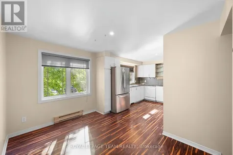 8 Mannington Court Ottawa ON K2J 4A1
