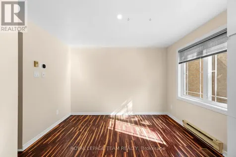 8 Mannington Court Ottawa ON K2J 4A1
